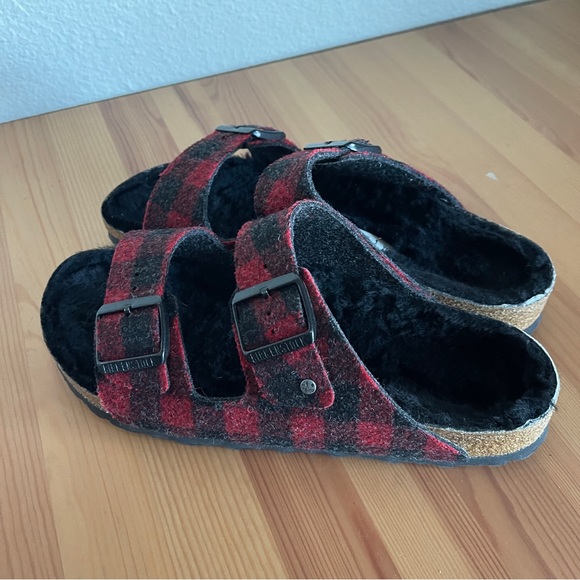 Birkenstock Arizona Plaid Red Fur Shearling Sandal - Picture 6 of 15